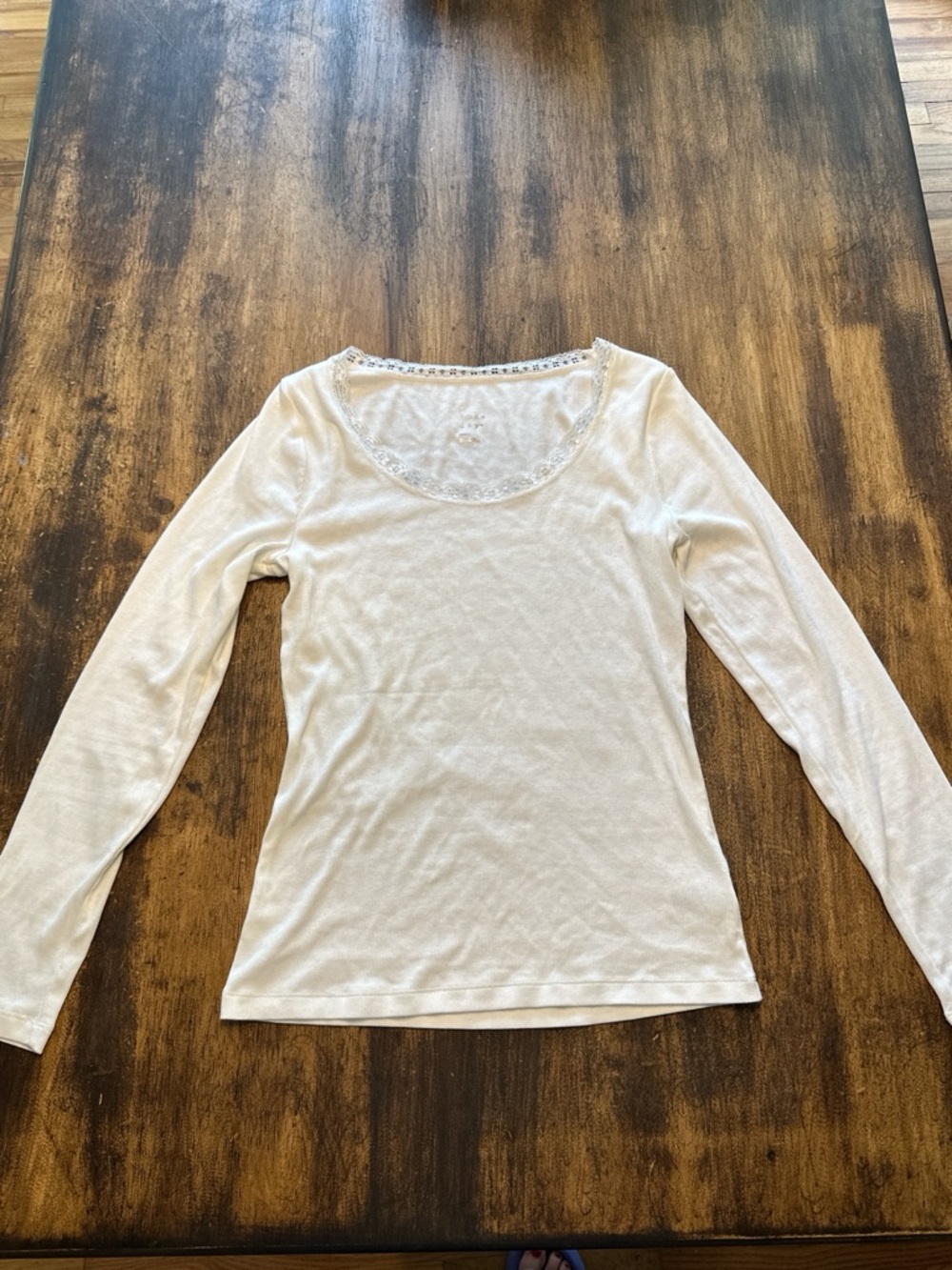 a new day White Long-Sleeve Scoop Neck Top with Lace Trim